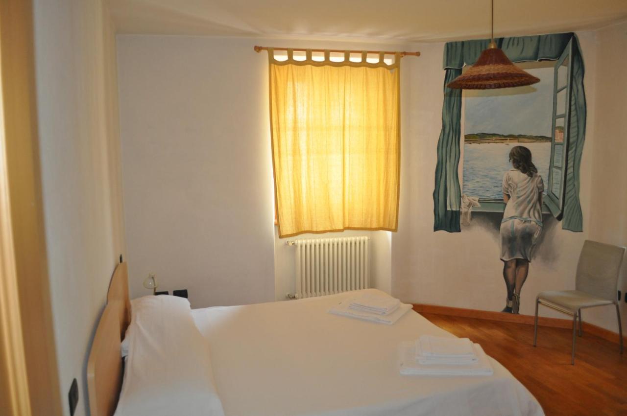 Ai Vellutai Bed & Breakfast อาลา ภายนอก รูปภาพ
