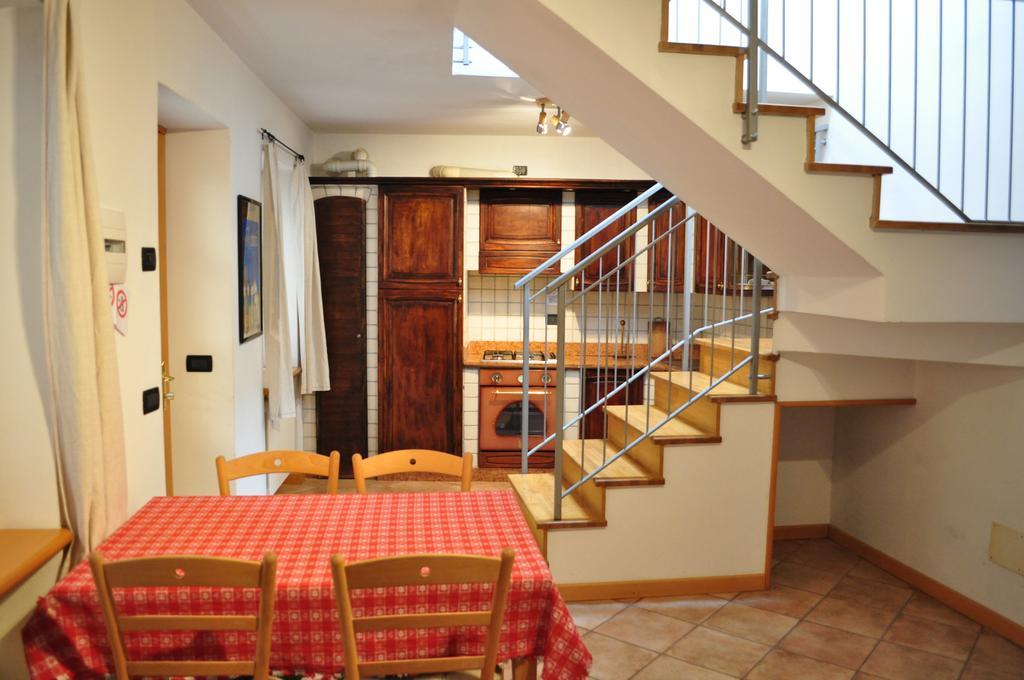 Ai Vellutai Bed & Breakfast อาลา ภายนอก รูปภาพ