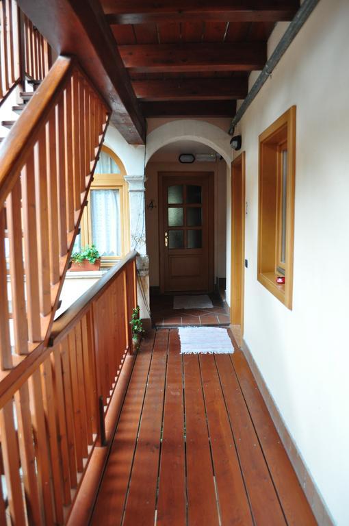 Ai Vellutai Bed & Breakfast อาลา ภายนอก รูปภาพ