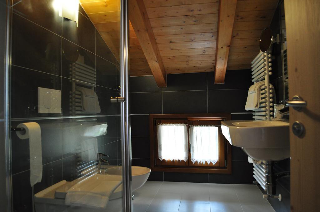 Ai Vellutai Bed & Breakfast อาลา ห้อง รูปภาพ