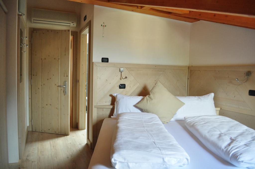 Ai Vellutai Bed & Breakfast อาลา ห้อง รูปภาพ