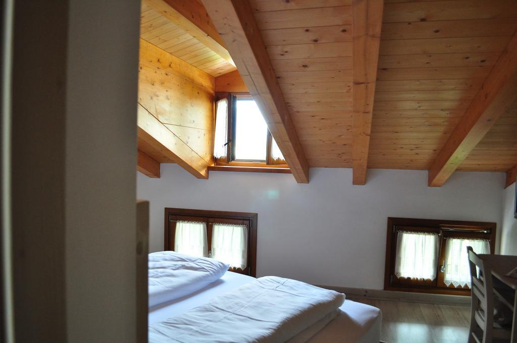 Ai Vellutai Bed & Breakfast อาลา ห้อง รูปภาพ