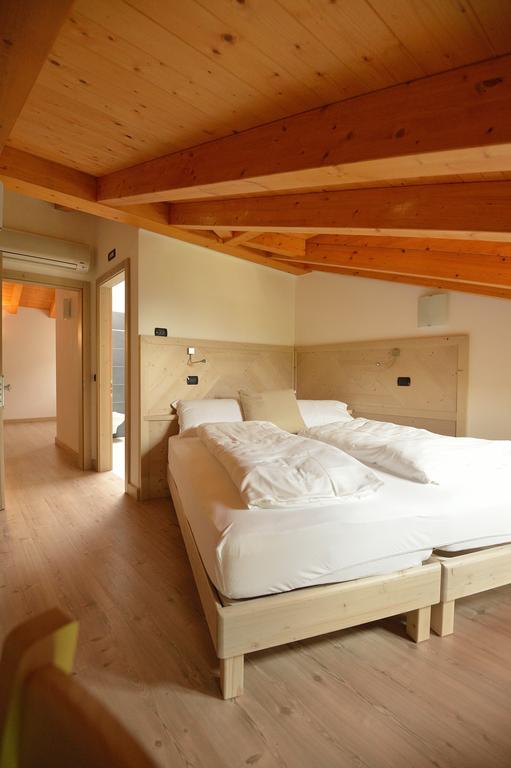 Ai Vellutai Bed & Breakfast อาลา ห้อง รูปภาพ