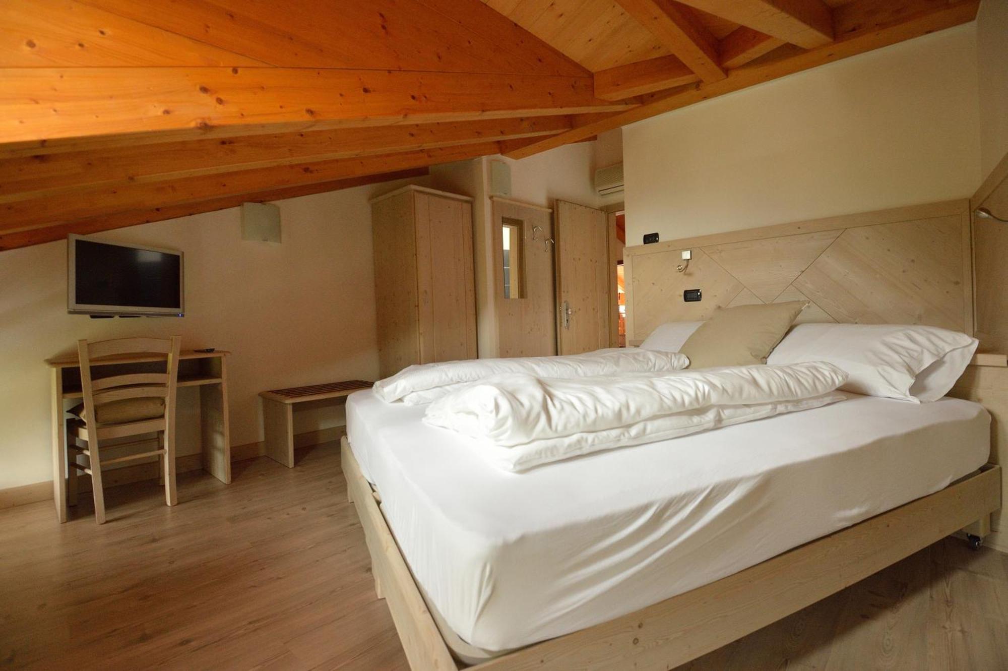 Ai Vellutai Bed & Breakfast อาลา ภายนอก รูปภาพ