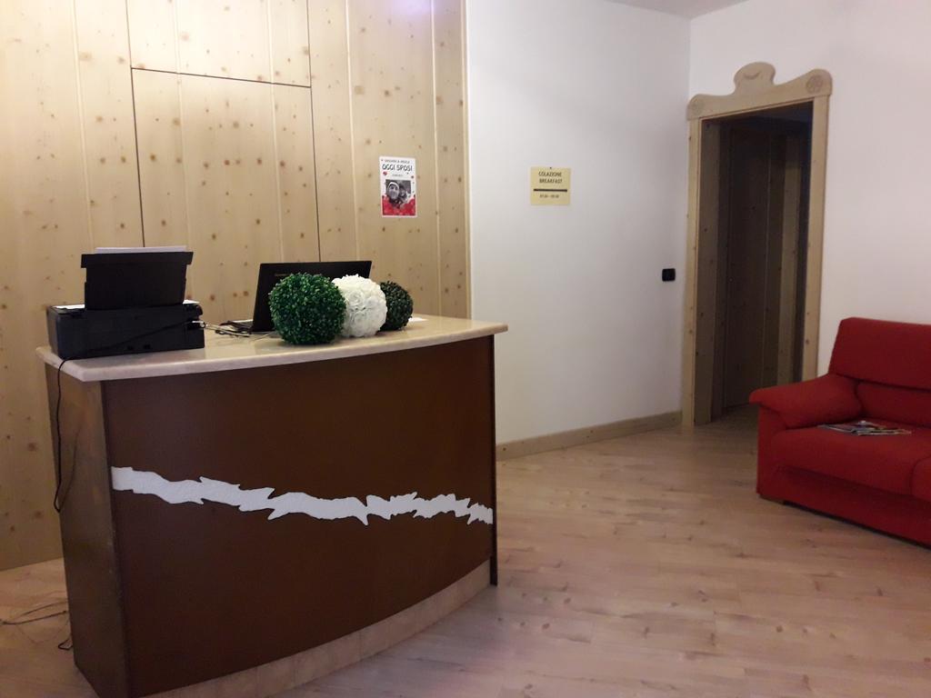 Ai Vellutai Bed & Breakfast อาลา ภายนอก รูปภาพ