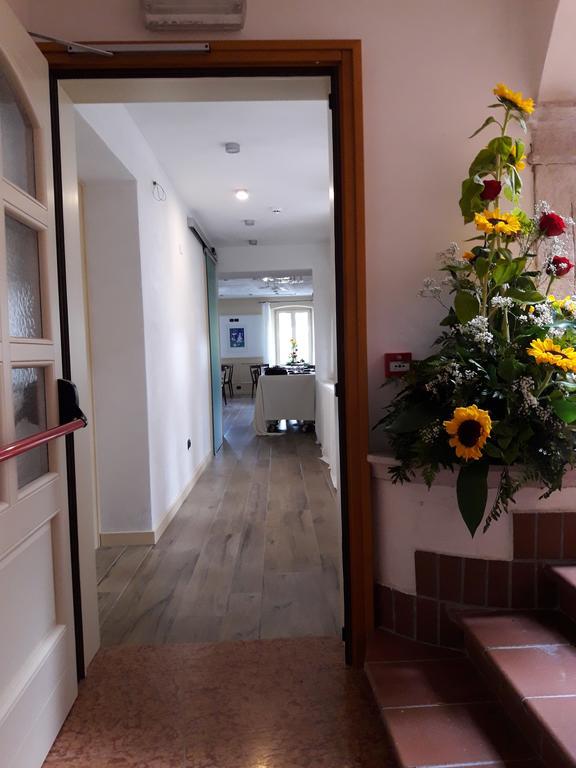 Ai Vellutai Bed & Breakfast อาลา ภายนอก รูปภาพ