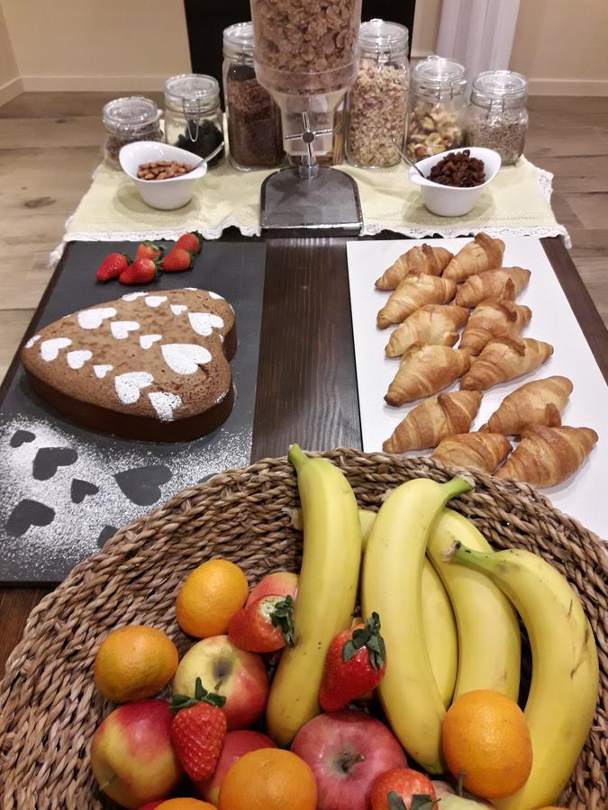 Ai Vellutai Bed & Breakfast อาลา ภายนอก รูปภาพ